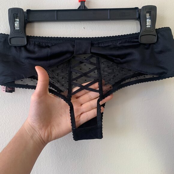 Victoria's Secret Dream Angels Cap Sleeve Velvet Corset & Sheer Panty - Picture 7 of 9